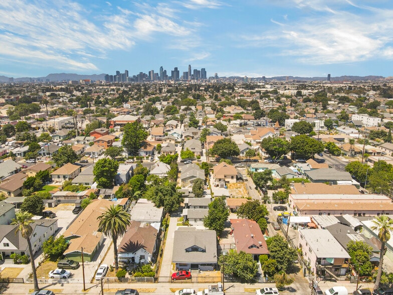 More Photos Of 1253 E 46th St, Los Angeles Apartments For Sale