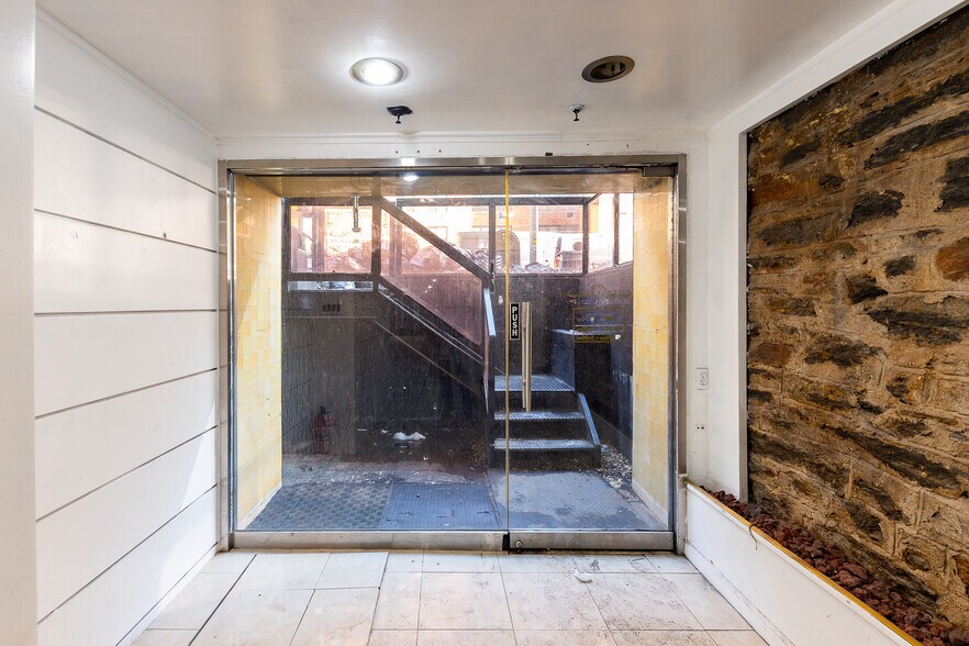 More Photos Of 448 E 79th St, New York Apartments For Lease
