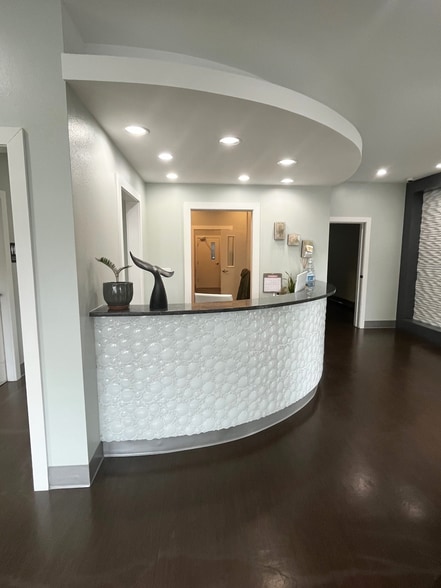 More Photos Of 1680 W 2nd St, Gulf Shores Medical For Sale