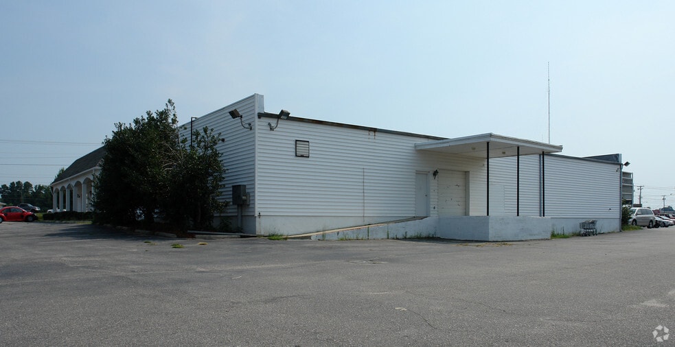 More Photos Of 3641 Sycamore Dairy Rd, Fayetteville Freestanding For Lease