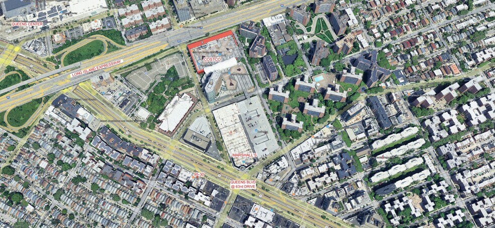 More Photos Of 9530 Queens Blvd, Rego Park Storefront For Sale