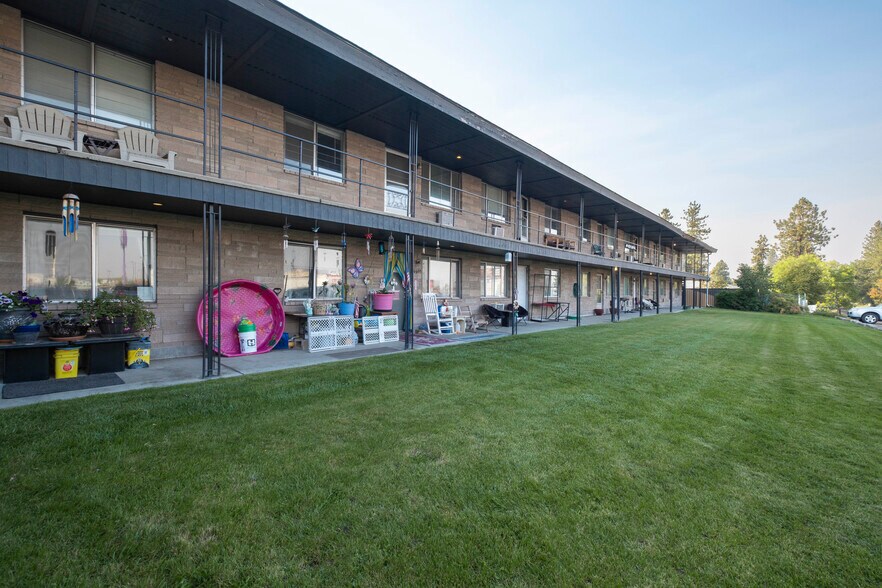 More Photos Of 6615 N Atlantic St, Spokane Apartments For Sale