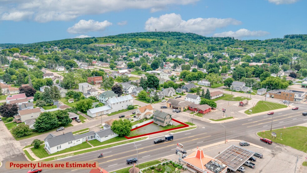 More Photos Of 212 E Margaret St, Iron Mountain Office For Sale
