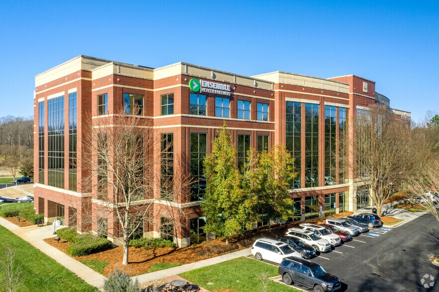 Primary Photo Of 13620 Reese Blvd E, Huntersville Medical For Lease
