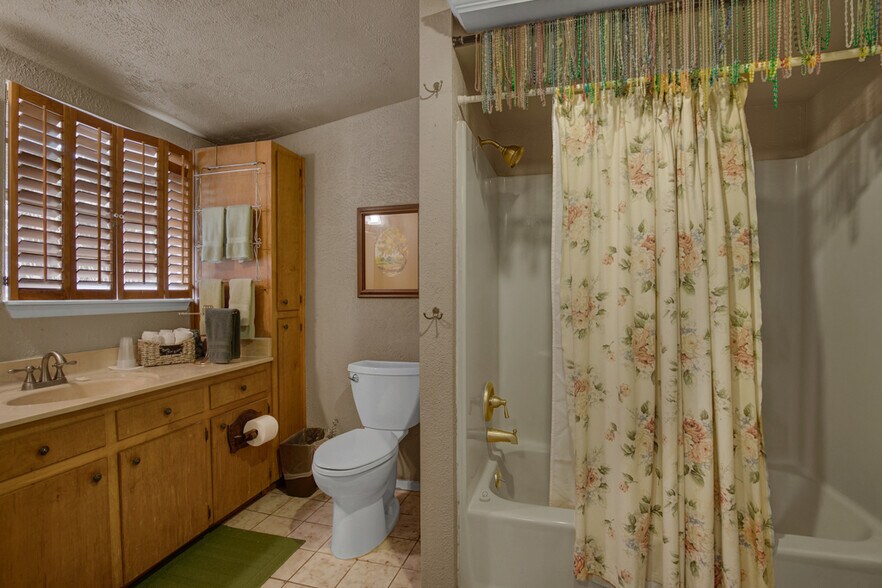 More Photos Of 7367 River Rd, New Braunfels Lodge Meeting Hall For Sale