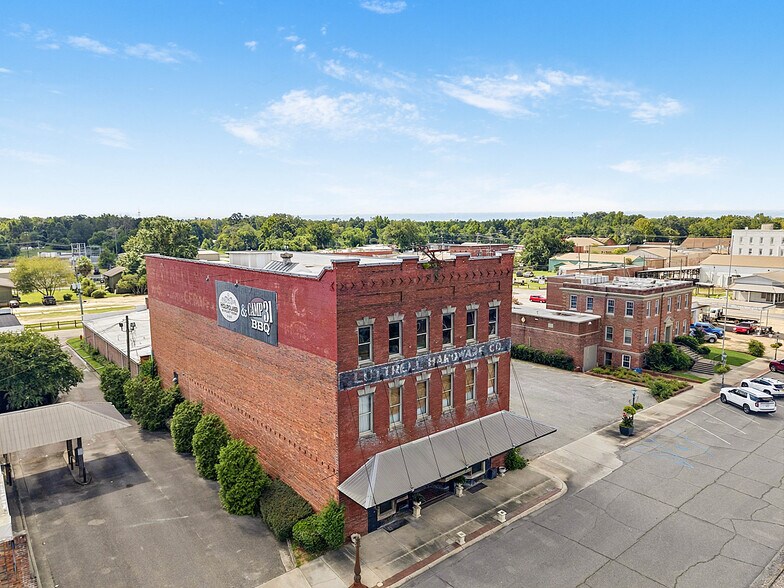More Photos Of 220 Saint Joseph Ave, Brewton Lodge Meeting Hall For Sale