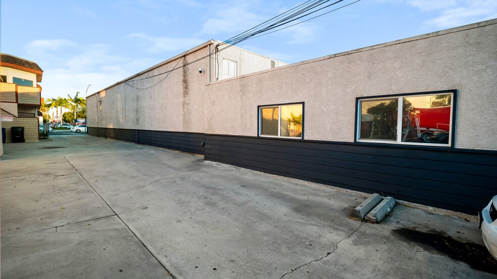 More Photos Of 3691-3699 Katella Ave, Los Alamitos Storefront For Lease