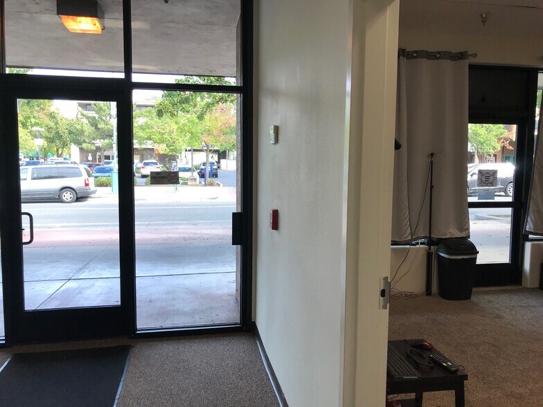 More Photos Of 1700 Market St, Redding Office For Lease