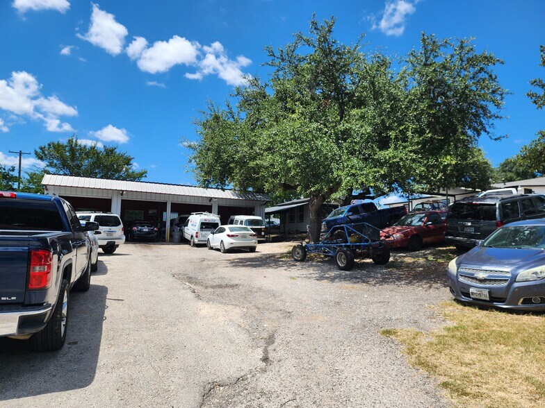 More Photos Of 5401 S Congress Ave, Austin Auto Dealership For Sale