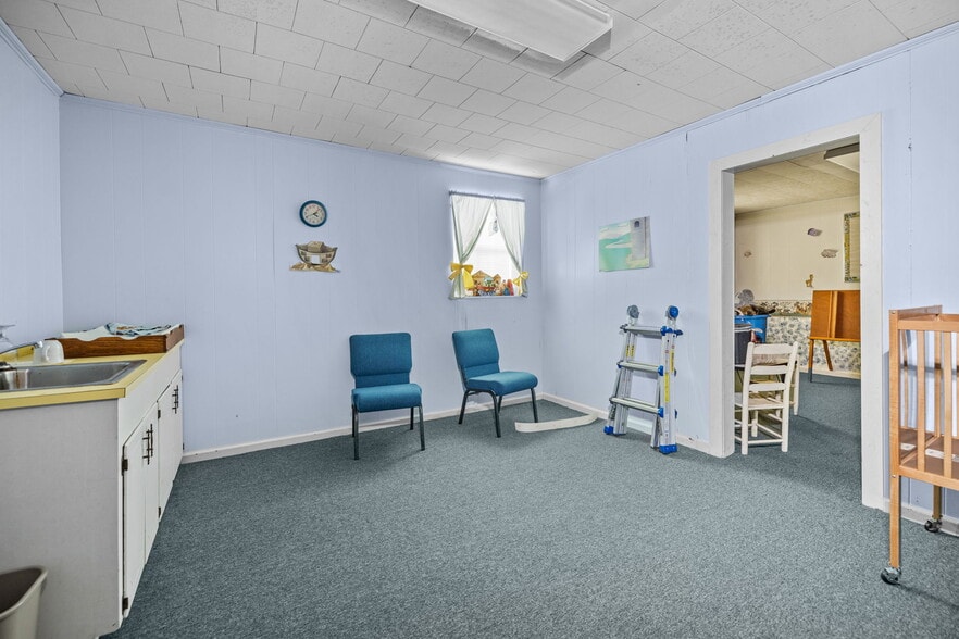 More Photos Of 405 Cherokee St, Kings Mountain Religious Facility For Sale