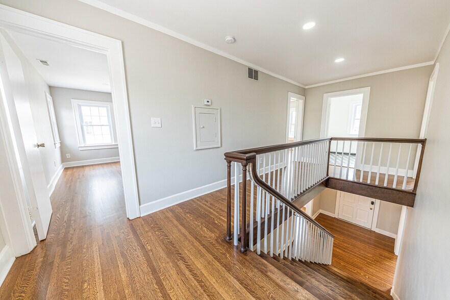 More Photos Of 3656 N Washington Blvd, Indianapolis Office Residential For Sale