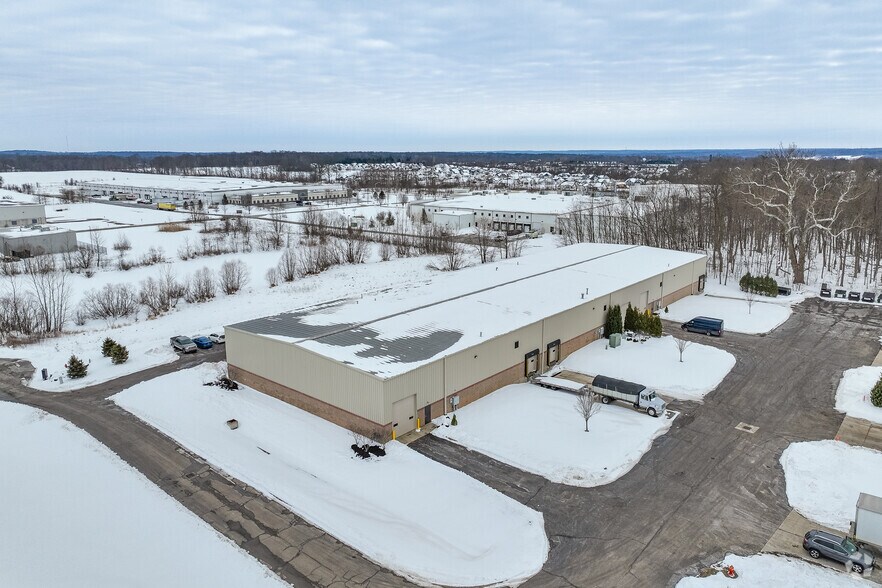More Photos Of 25-29 Greenscapes Ct, Johnstown Warehouse For Lease