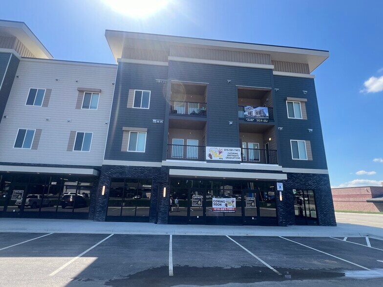 More Photos Of 7510 N Oak Trfy, Gladstone Apartments For Lease