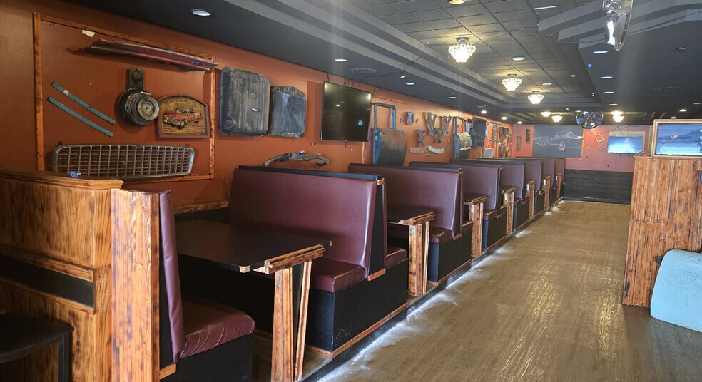 More Photos Of 618-620 Main St N, Moose Jaw Restaurant For Sale