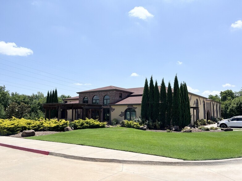 More Photos Of 11200 N Eastern Ave, Oklahoma City Lodge Meeting Hall For Sale