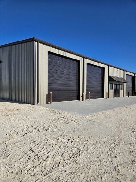 Primary Photo Of 5431 Old Granbury Rd, Granbury Warehouse For Lease