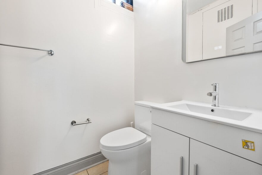 More Photos Of 455 Somerset St W, Ottawa Apartments For Sale