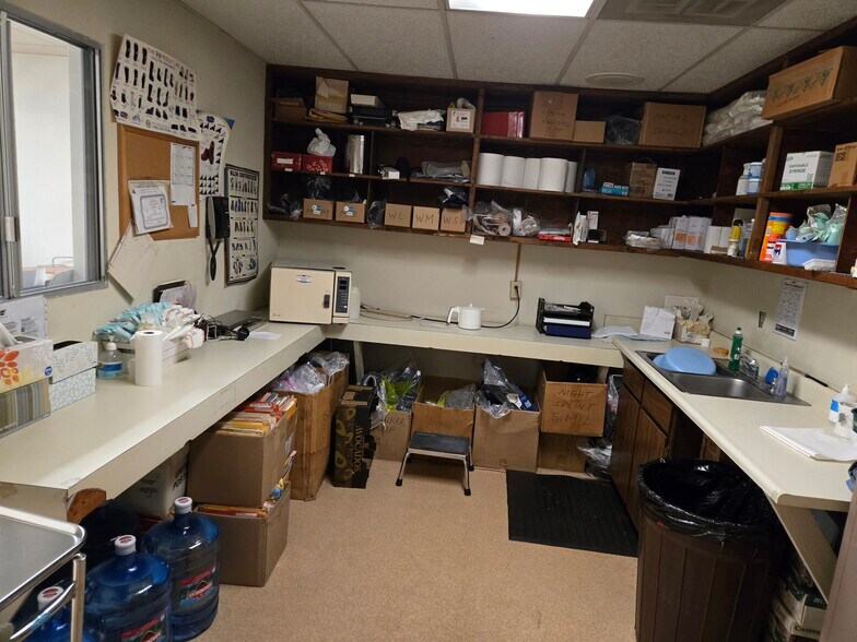 More Photos Of 222 E Route 66, Glendora Medical For Sale