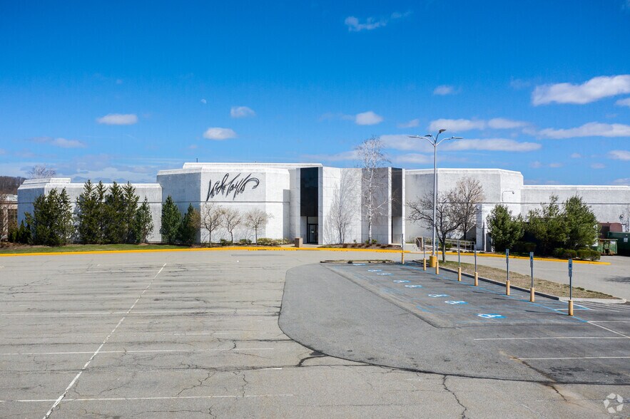 More Photos Of 301 Mount Hope Ave, Rockaway General Retail For Lease