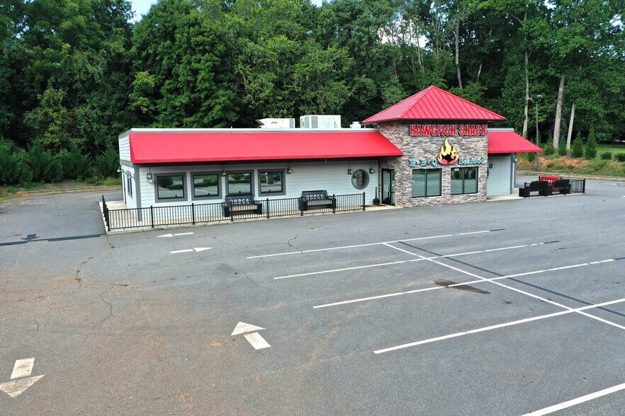 More Photos Of 3260 S Stratford Rd, Winston-Salem Restaurant For Sale