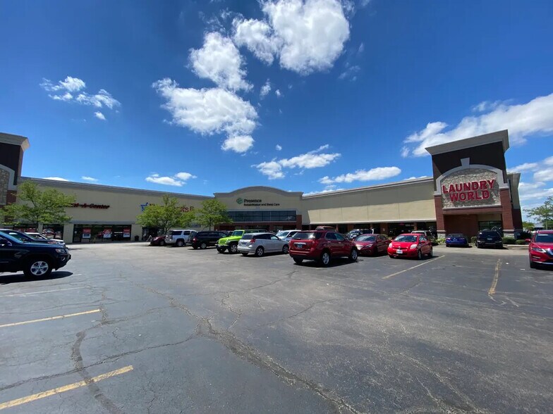 More Photos Of 2112 W Jefferson St, Joliet Unknown For Lease