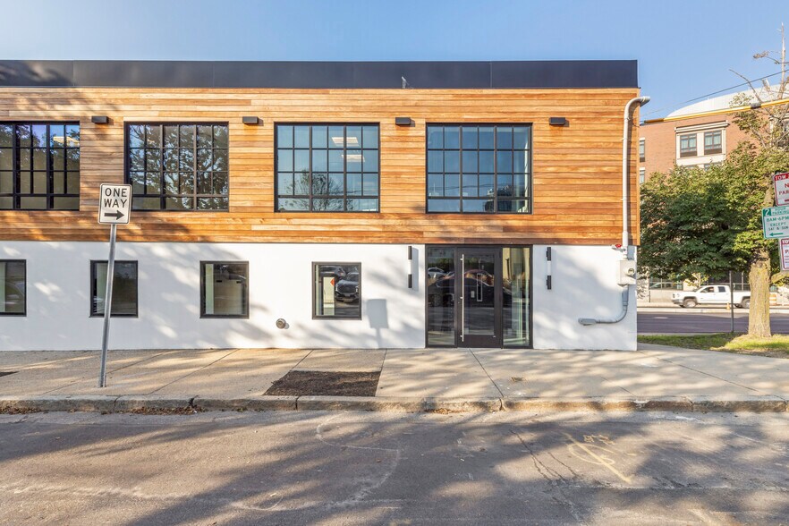 More Photos Of 15-17 Winter St, Cambridge Office For Lease