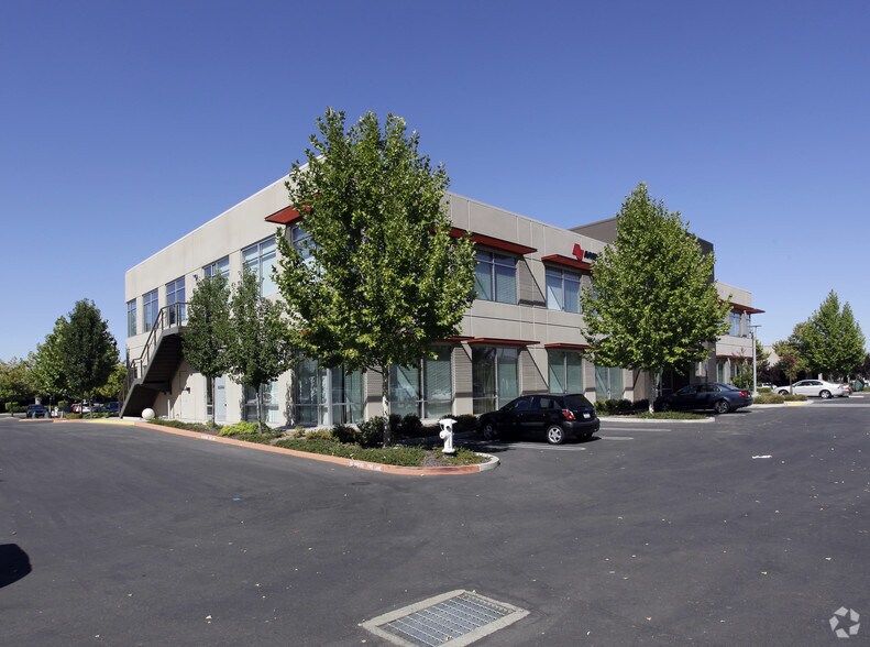 More Photos Of 1382 Blue Oaks Blvd, Roseville Office For Lease