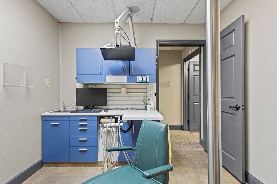 More Photos Of 1045 Live Oak Blvd, Yuba City Medical For Lease