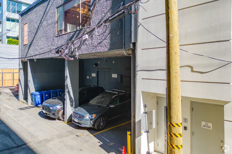 More Photos Of 530 W Broadway, Vancouver Storefront For Lease