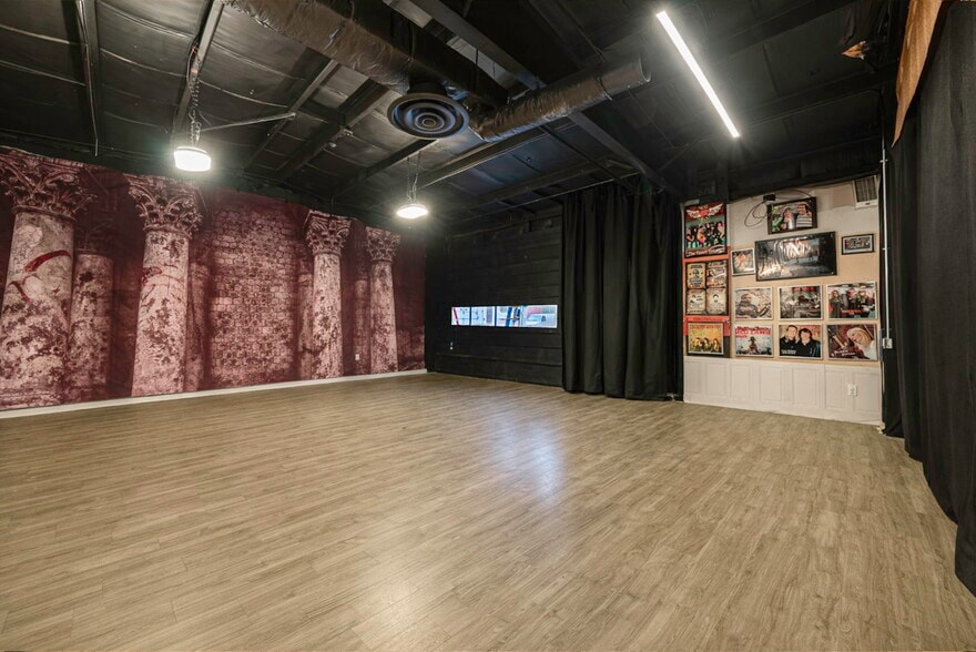 More Photos Of 1595 Route 112, Port Jefferson Station Warehouse For Lease