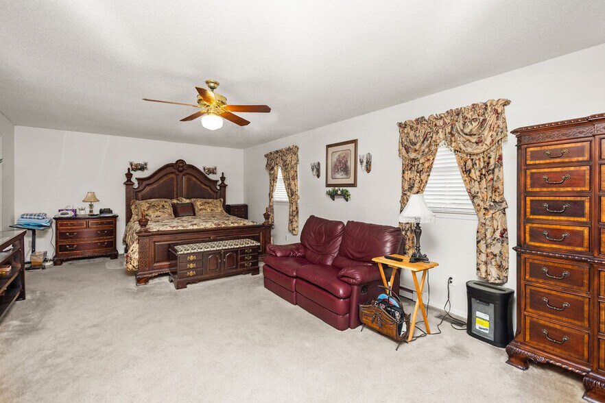 More Photos Of 950 Totten Rd, Gibsonville Freestanding For Sale