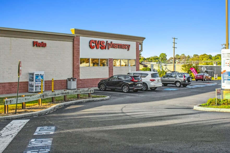 More Photos Of 3100 Shillington Rd, Sinking Spring Drugstore For Sale