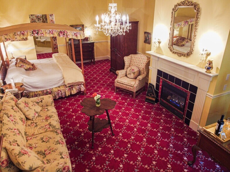 More Photos Of 910 Cold Spring Rd, Williamstown Hotel For Sale