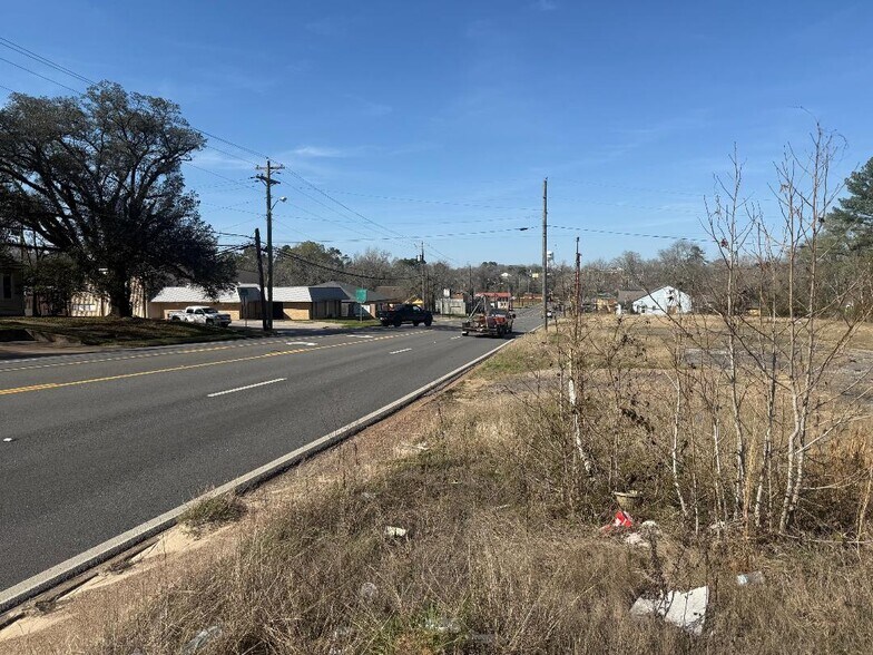 More Photos Of 505 Washington Ave, Livingston Land For Sale