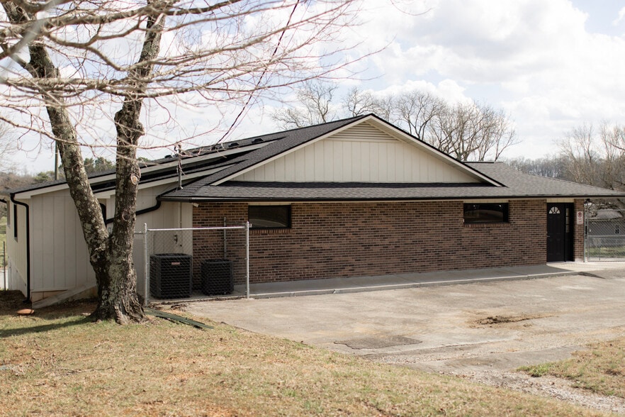 More Photos Of 10022 Rutledge Pike, Knoxville Medical For Sale