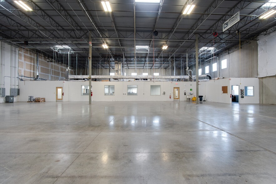 More Photos Of 7118 Geoffrey Way, Frederick Warehouse For Lease
