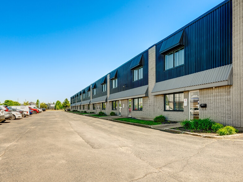 Primary Photo Of 3600 Boul Matte, Brossard Distribution For Lease