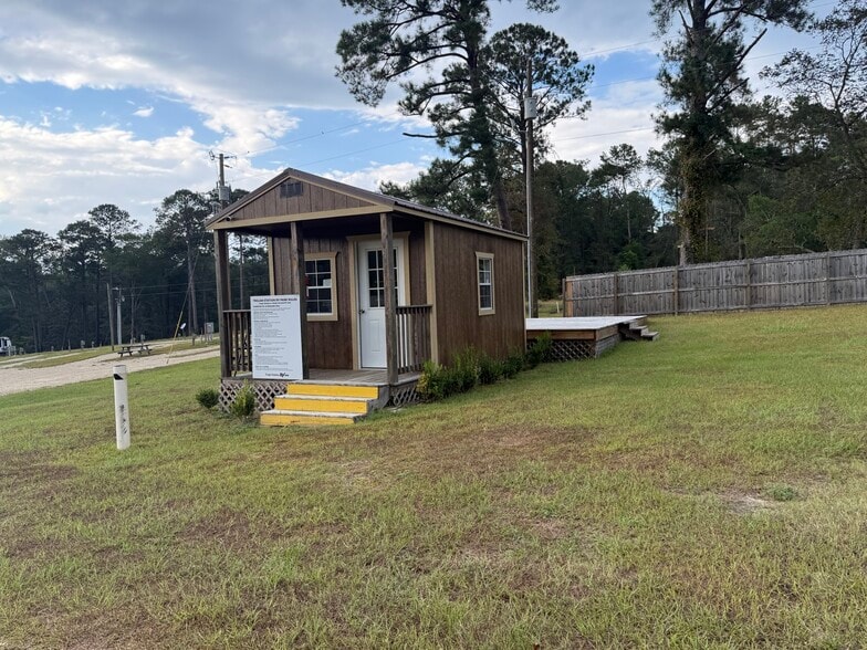 More Photos Of 2282 AL Highway 87, Troy Trailer Camper Park For Sale