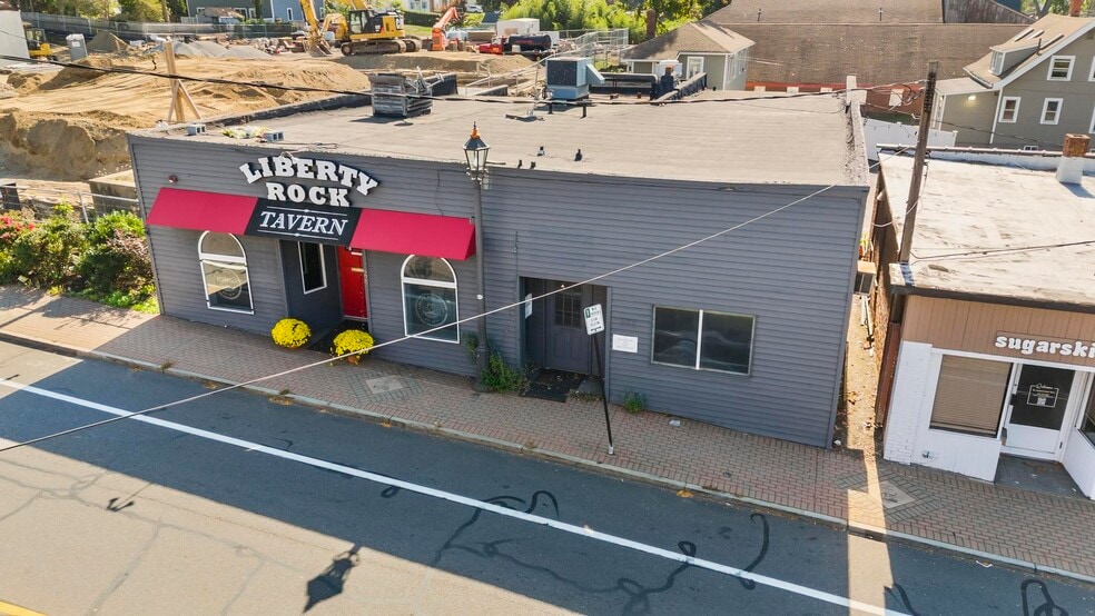 More Photos Of 227 Bridgeport Ave, Milford Freestanding For Sale