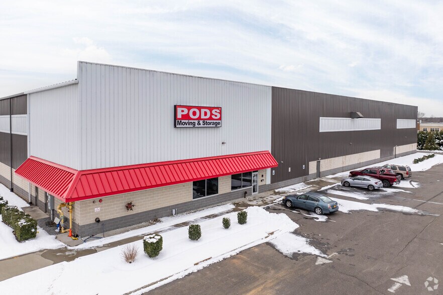 More Photos Of 3651 Middle Country Rd, Calverton Industrial For Lease