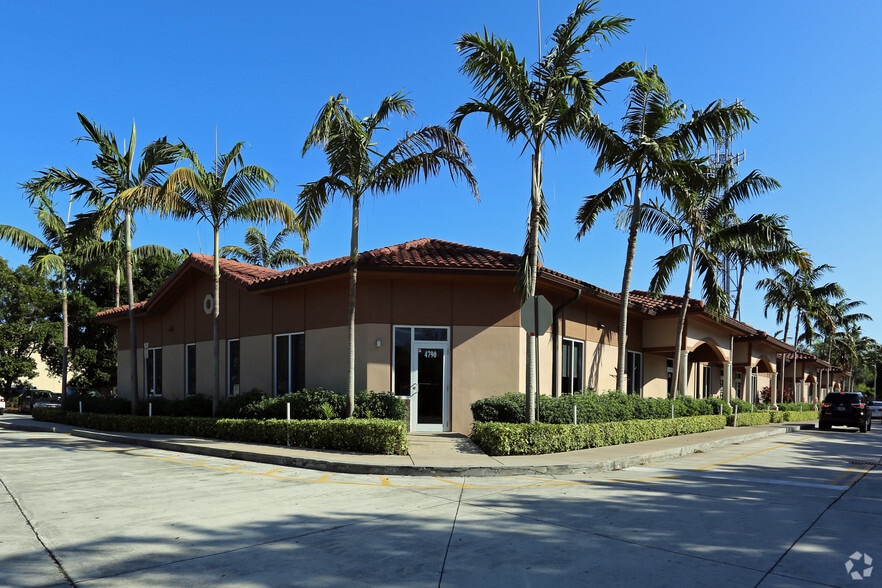 More Photos Of 4710-4876 N Hiatus Rd, Sunrise Office For Lease
