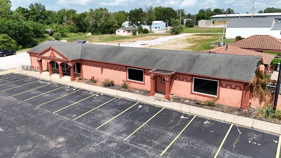 Primary Photo Of 117 Centennial Blvd, Nevada Restaurant For Sale