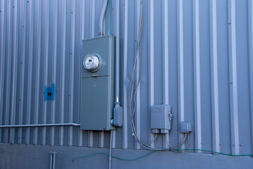 More Photos Of 3200 Pearl St, Boulder Warehouse For Sale