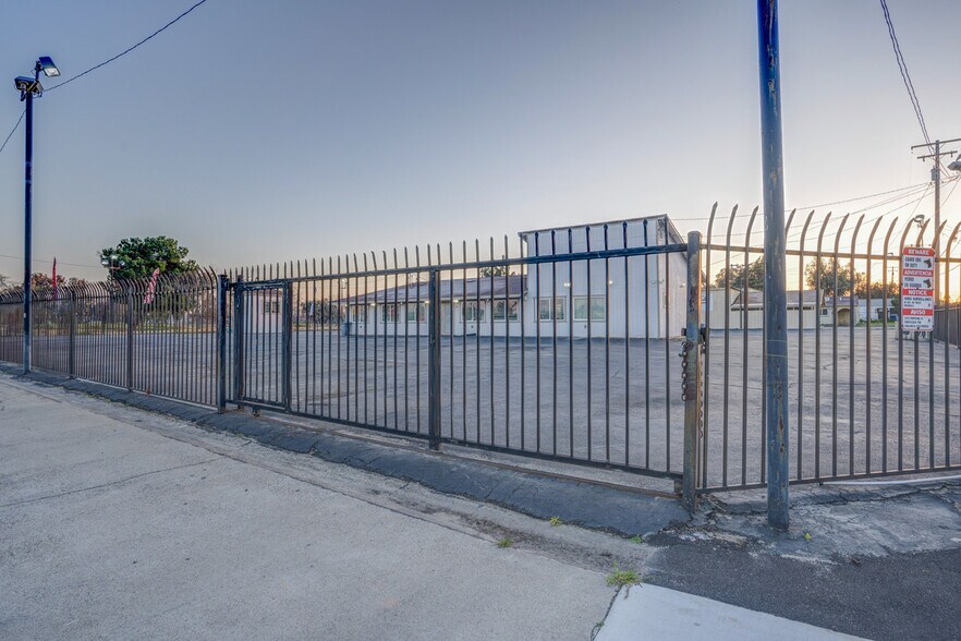 More Photos Of 854 Crows Landing Rd, Modesto Auto Dealership For Sale