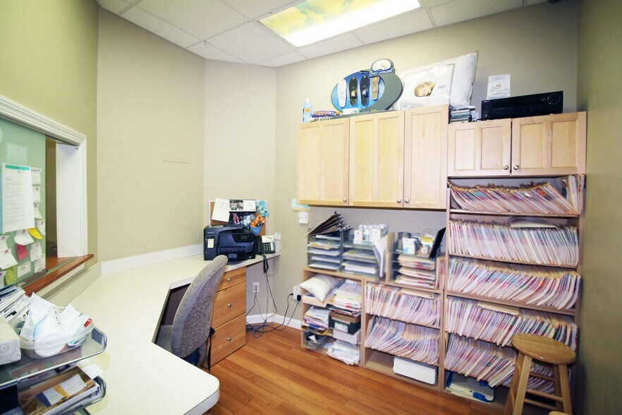 More Photos Of 845 N Main St, Providence Medical For Sale