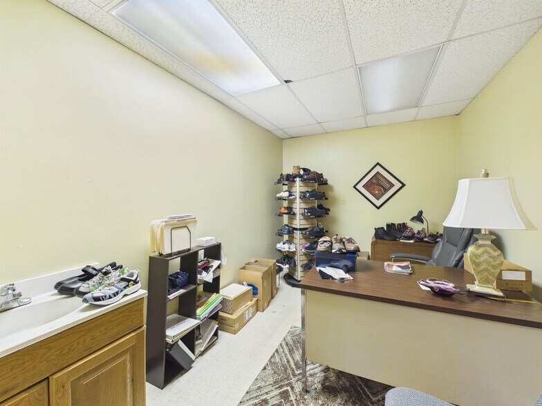 More Photos Of 209-213 Marion Pike, Coal Grove Medical For Sale