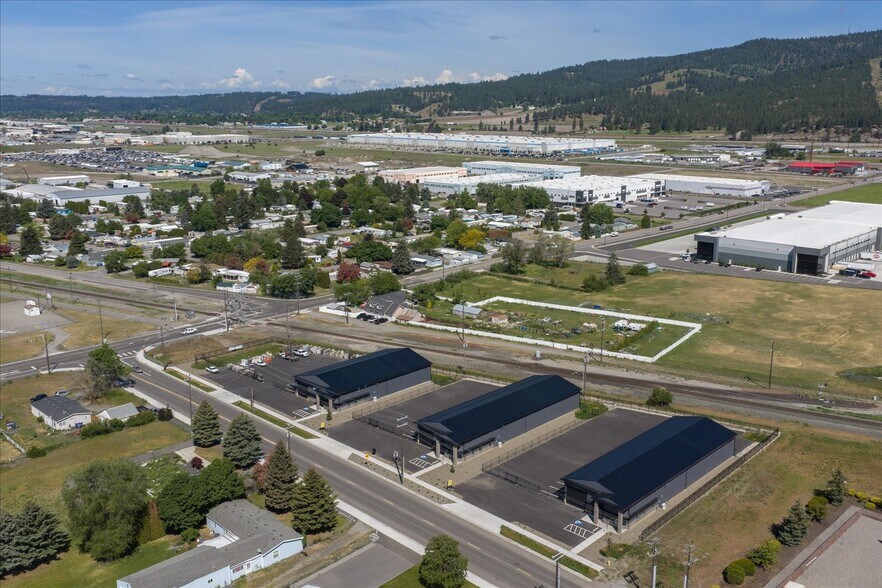 More Photos Of 18815 Euclid Ave, Spokane Valley Industrial For Sale