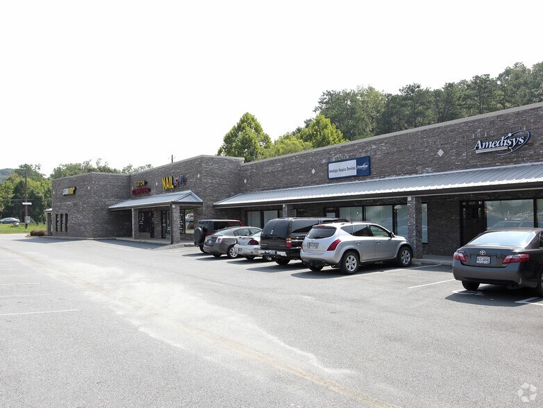 More Photos Of 1211-1223 Joe Frank Harris Pky, Cartersville Unknown For Lease