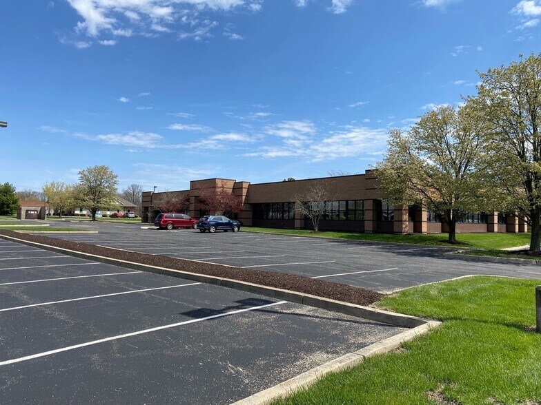 More Photos Of 1890 Commerce Center Blvd, Fairborn Office For Lease