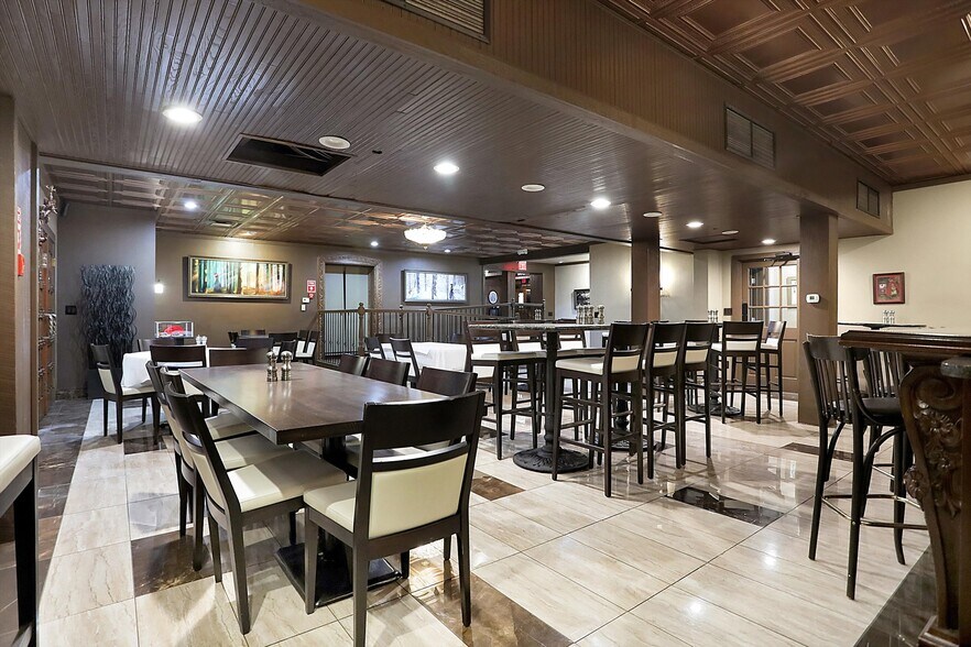 More Photos Of 35 S Main St, Batesville Warehouse For Sale